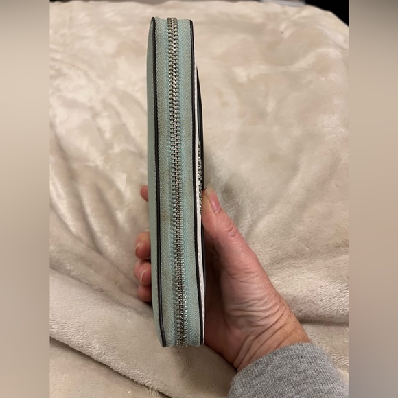 Kate Spade Large Continental Zip Wallet - Picture 3 of 7